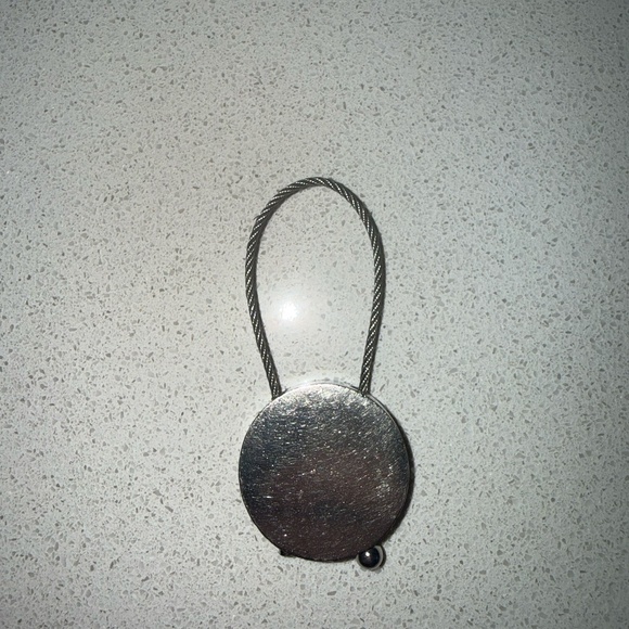 Alfa Romeo Metal Key Ring Key Holder Official Genuine Alfa Romeo Product - Picture 6 of 6